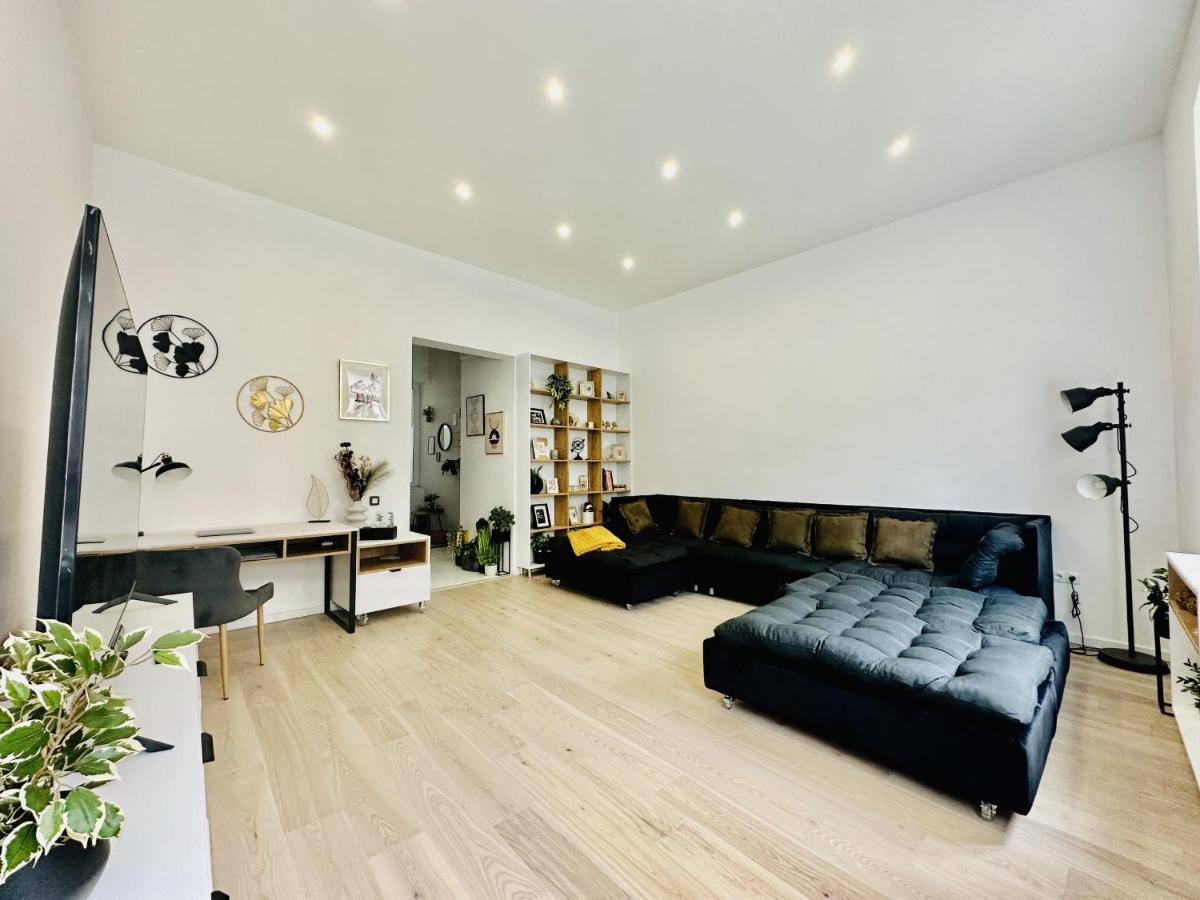 Clever Studio Near Central Shopping Center Cluj-Napoca Exteriör bild